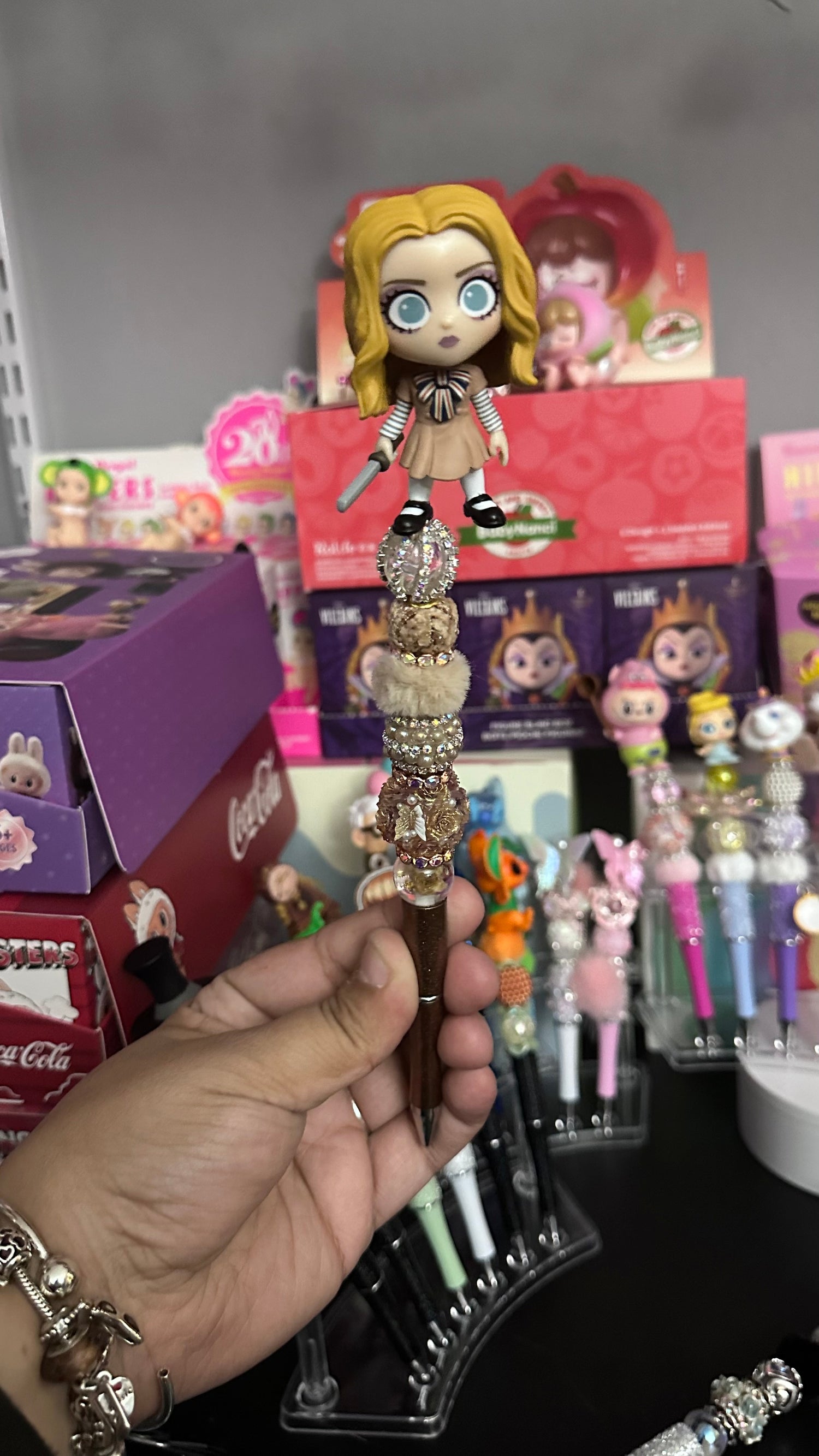 Beaded pens & poky Tool